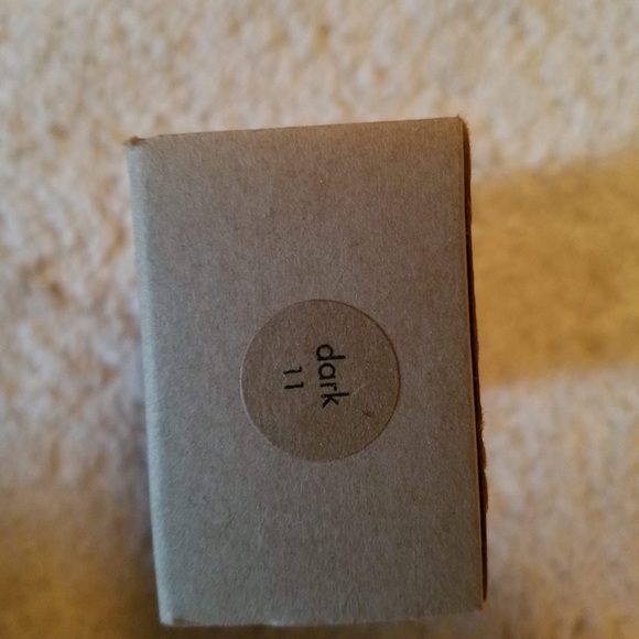 Foundation, concealer and brush kit - Picture 2 of 5